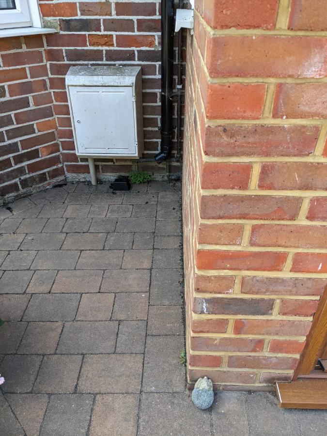 Quiet Comfortable Patcham Studio Free Parking Hallway Shared With Host Apartment Brighton Luaran gambar
