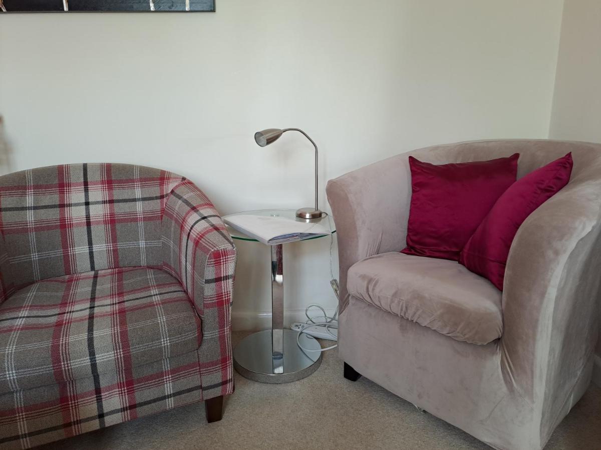 Quiet Comfortable Patcham Studio Free Parking Hallway Shared With Host Apartment Brighton Luaran gambar