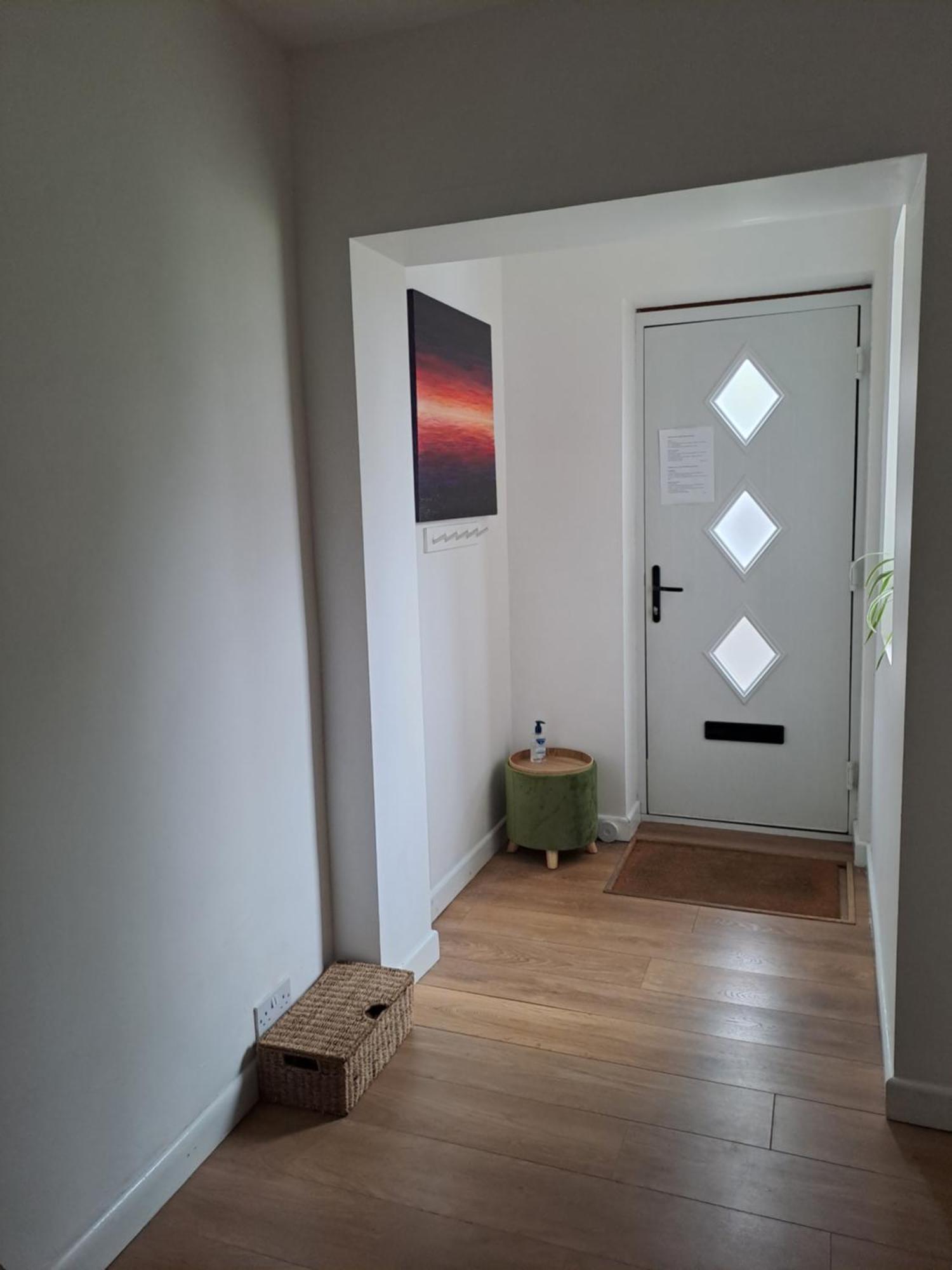 Quiet Comfortable Patcham Studio Free Parking Hallway Shared With Host Apartment Brighton Luaran gambar