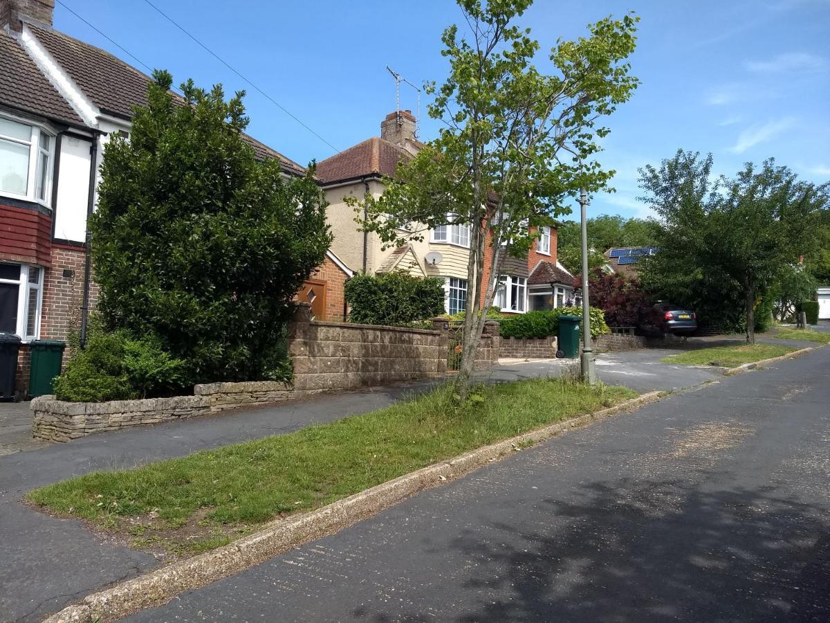 Quiet Comfortable Patcham Studio Free Parking Hallway Shared With Host Apartment Brighton Luaran gambar